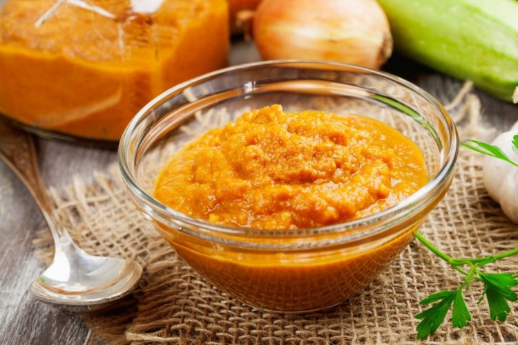 Zucchini Caviar with Mayonnaise and Tomato Sauce