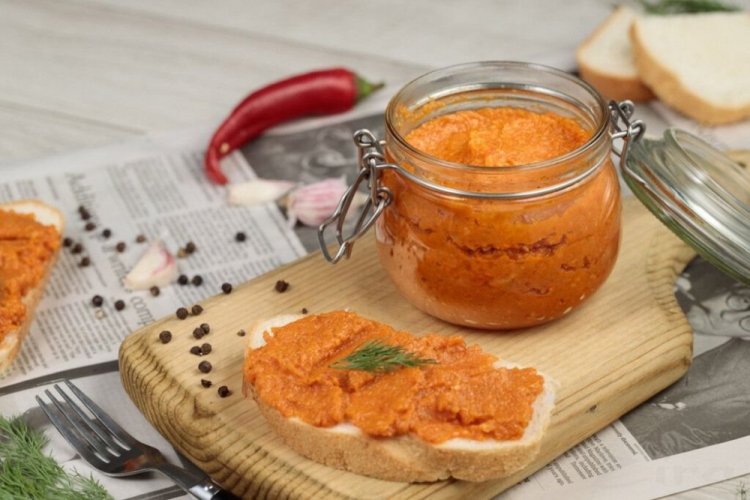 Zucchini Caviar with Cottage Cheese and Mayonnaise