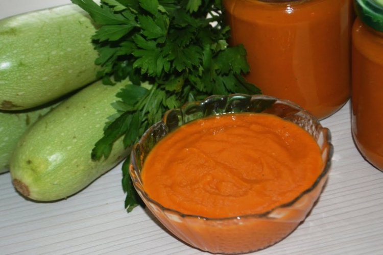 Zucchini Caviar with Mayonnaise for Winter