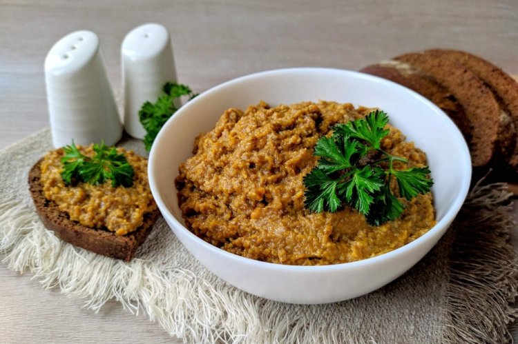 Zucchini Caviar with Mushrooms and Mayonnaise