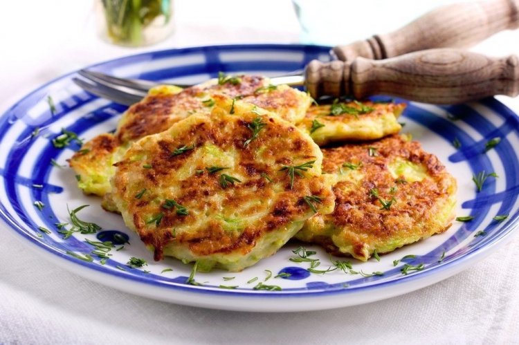 Zucchini Fritters with Cottage Cheese and Cheese