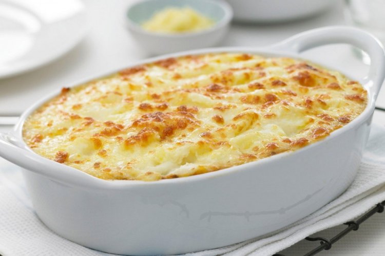 Healthy Cottage Cheese Bake with Chicken and Cheese