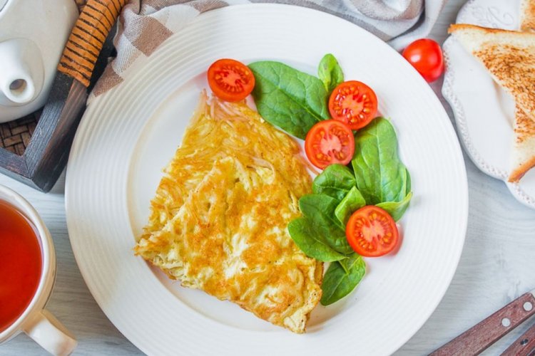 Omelet with Pasta