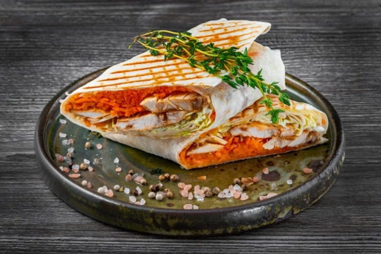 Shawarma saludable con zanahoria coreana