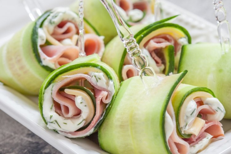 Cucumber Rolls with Ham and Ricotta
