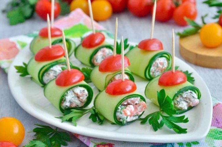 Cucumber Rolls with Red Fish
