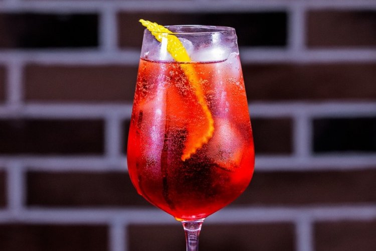 Negroni with Sparkling Wine