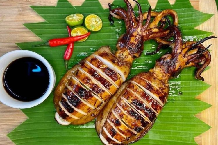 Grilled Squid Marinated in Soy Sauce with Hot Pepper