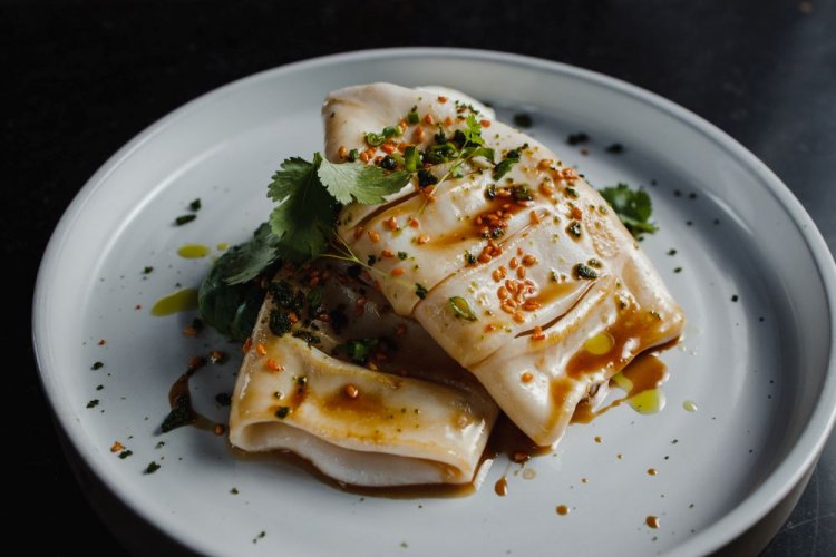 Grilled Squid in Thai Sauce