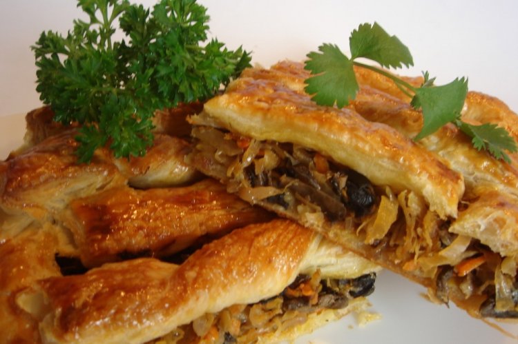 Puff Pastry Pie with Suillus Mushrooms