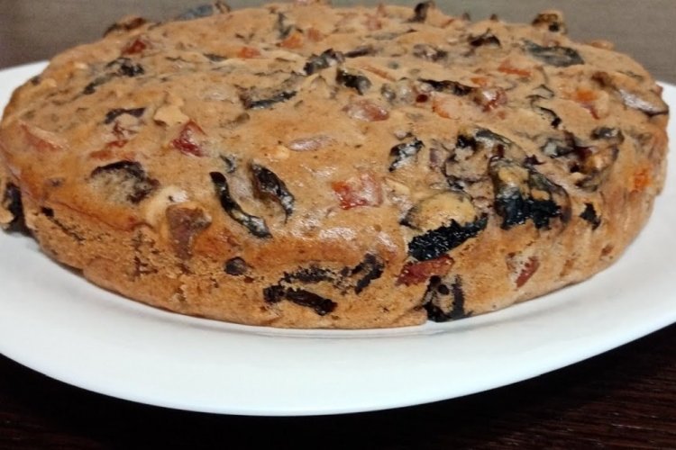 Prune Milk Cake in a Multicooker