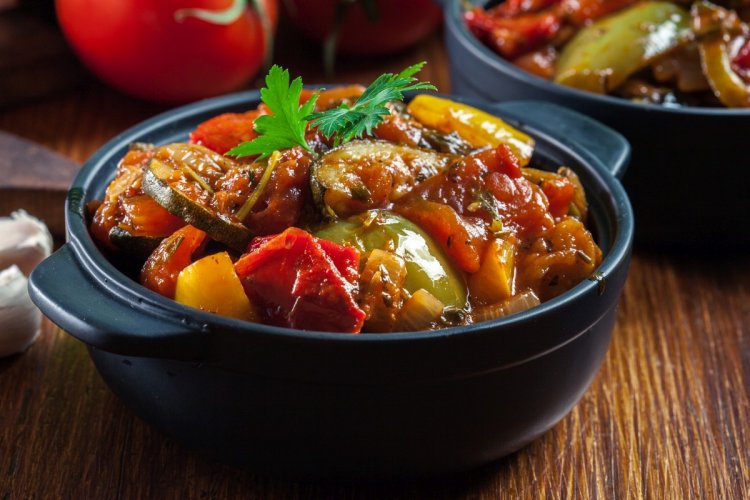 Vegetable Stew with Zucchini and Potatoes: 12 Easy Recipes