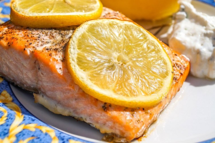 Baked Salmon Steak with Lemon