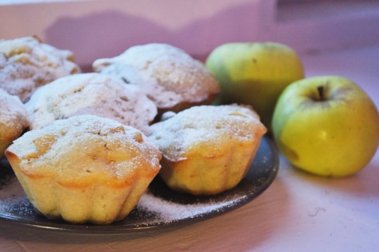 Muffins de requesón con manzana