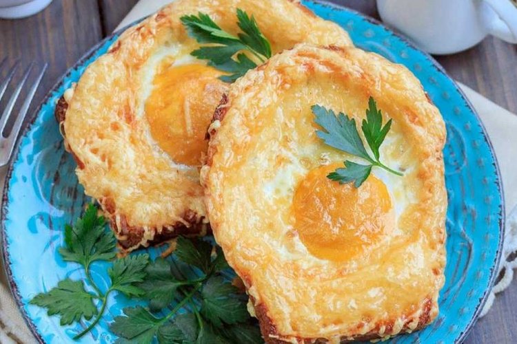 Baked Eggs with Mozzarella