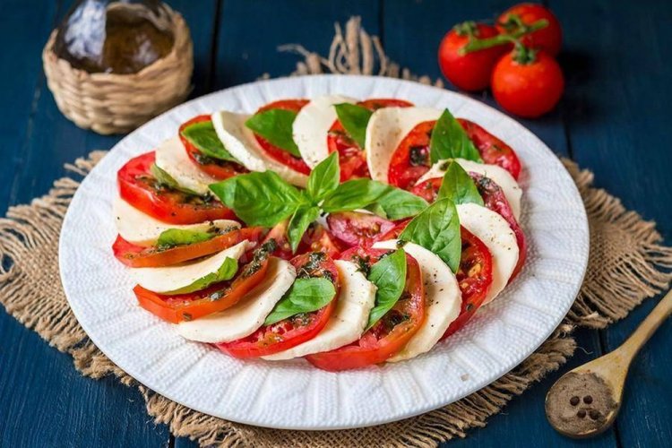Caprese with Mozzarella