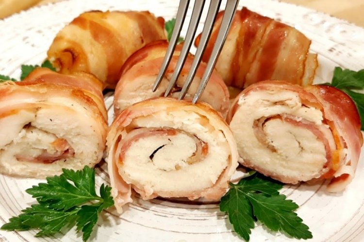 Rollitos de pollo con tocino al horno