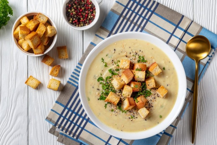 Cheese Cream Soup with Chicken