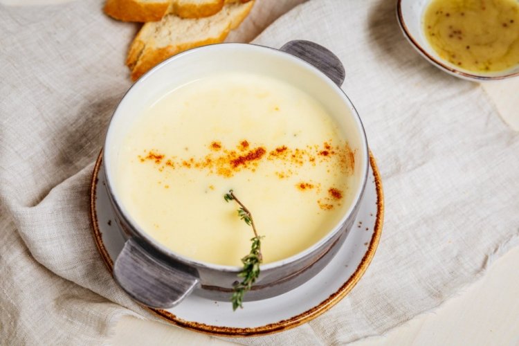 Cheese Cream Soup with Soy Sauce