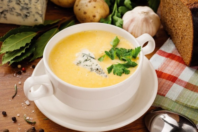Cheese Cream Soup with Blue Cheese