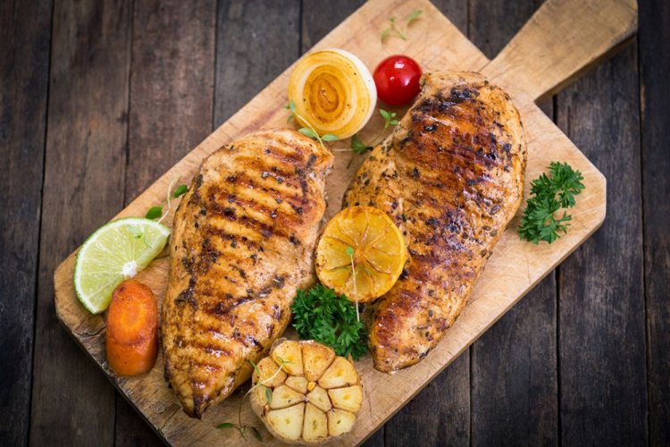 Grilled Chicken Breast with Vegetables in Beer Marinade