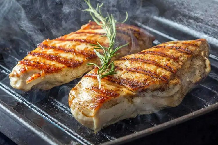 Grilled Chicken Breast with Rosemary and Lemon