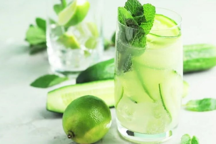 Cóctel de pepino con limoncello