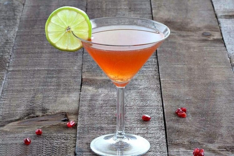 Daiquirí de granada con limoncello
