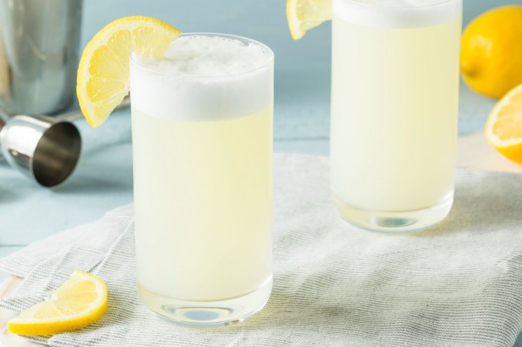 Limoncello Fizz