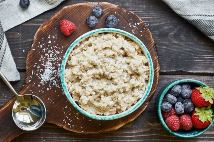 Gachas de avena con leche de almendras