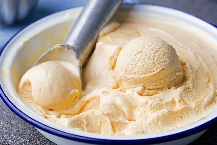 Helado de anacardos y leche de almendras