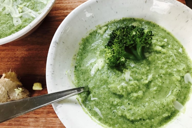Salsa de almendras con brócoli