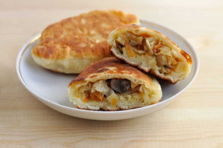 Relleno de col y champiñones para empanadillas