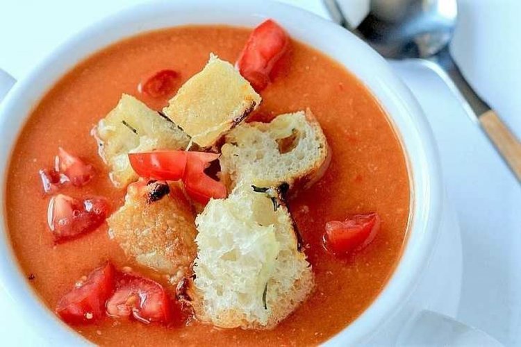 Tuscan Tomato Puree Soup