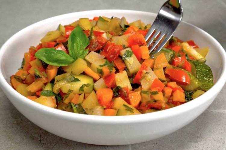 Zucchini Vegetable Stew Without Potatoes