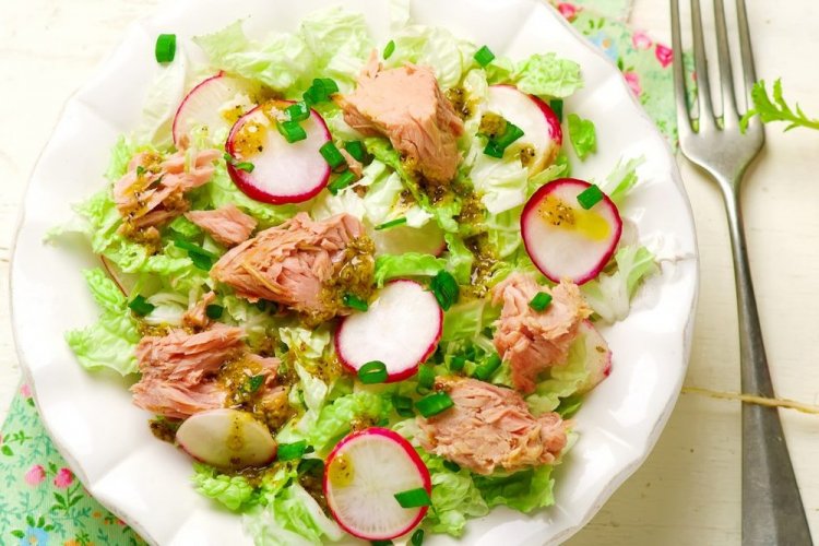Radish and Tuna Salad