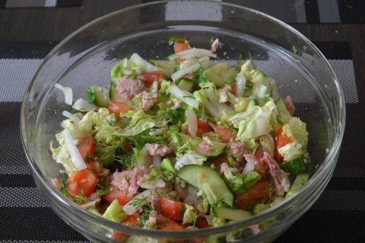 Healthy Tuna Salad with Napa Cabbage