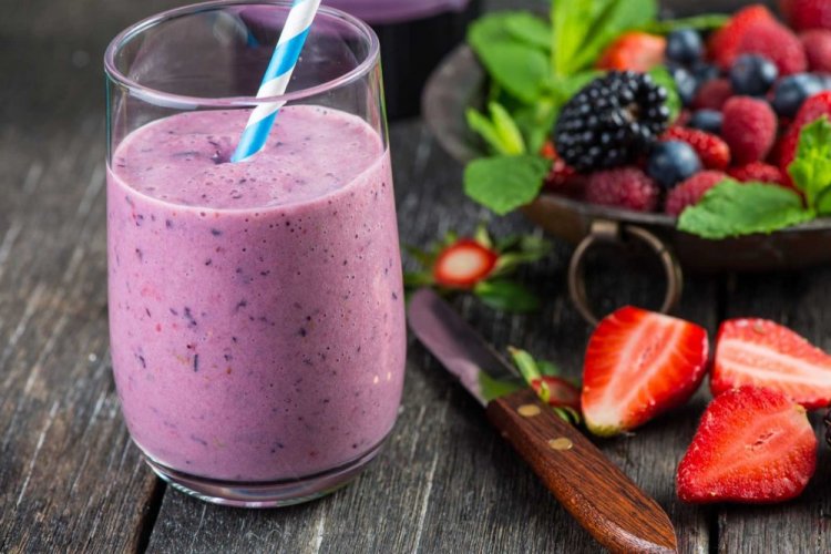 Berry Smoothie with Rice Milk