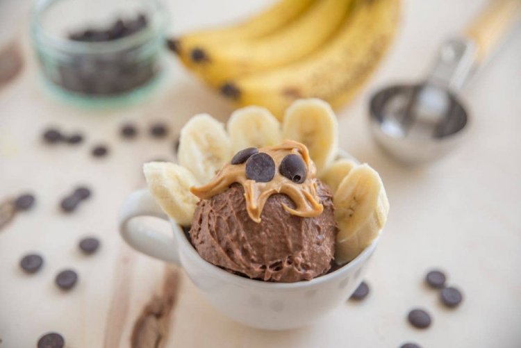 Peanut Ice Cream with Bananas and Rice Milk