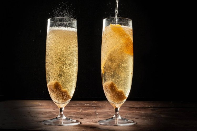 Lemon Champagne Cocktail