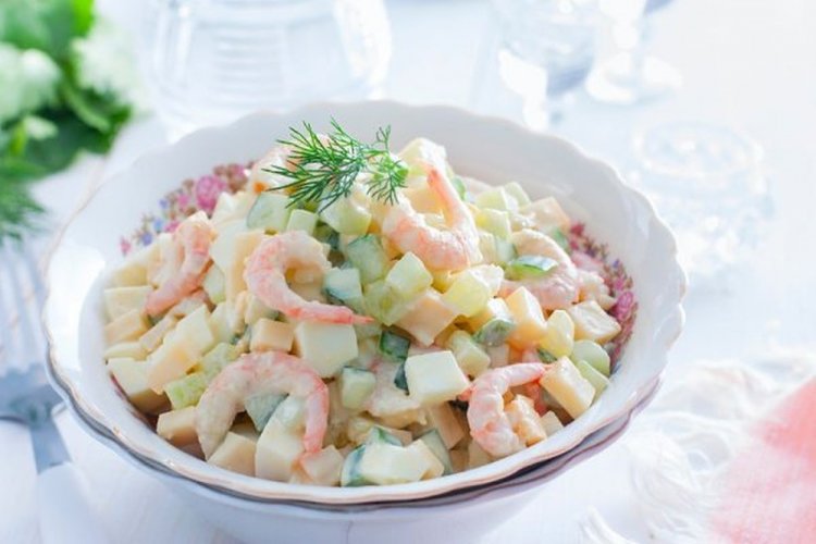 Keto Shrimp and Chicken Salad
