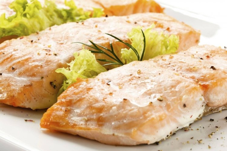 Filetes de salmón con mayonesa al horno