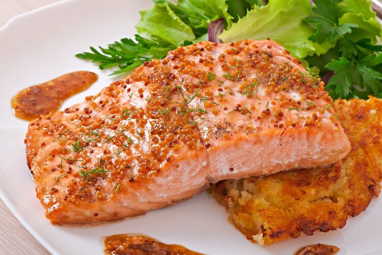 Filete de salmón con miel al horno