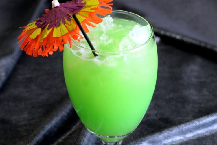 Pineapple Absinthe Cocktail