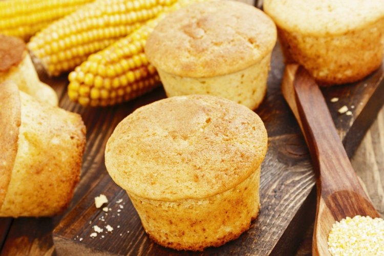 Magdalenas de plátano con leche de avena y harina de maíz