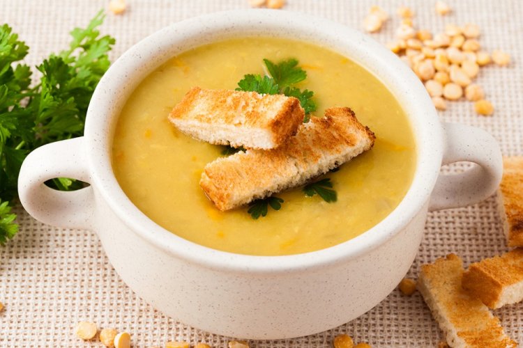 Pureed Pea Soup with Chicken Broth