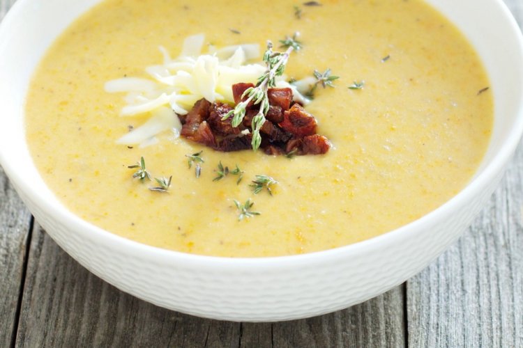 Pureed Pea Soup with Cheese