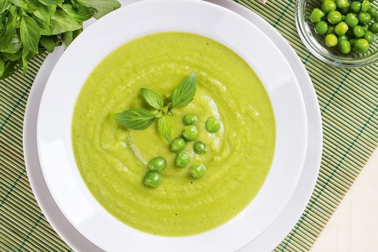 Pureed Green Pea Soup with Mint