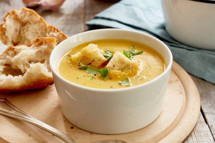 Pureed Pea Soup with Milk