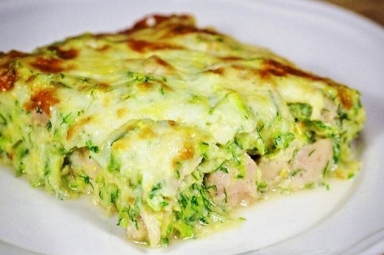 Low-Calorie Chicken and Zucchini Casserole